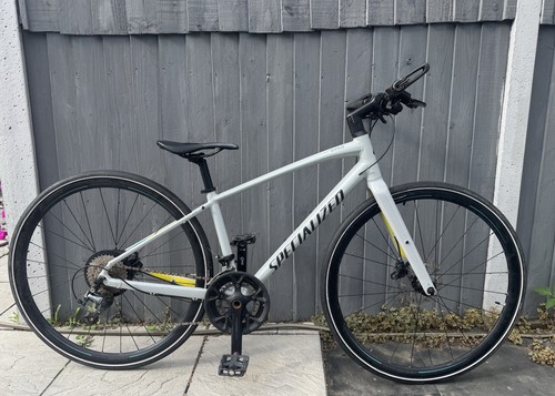 Specialized sirrus bicycle - specialized,